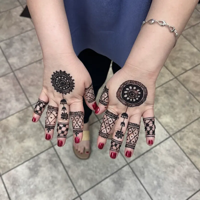 Adara Salon — Beauty salon in Lombard